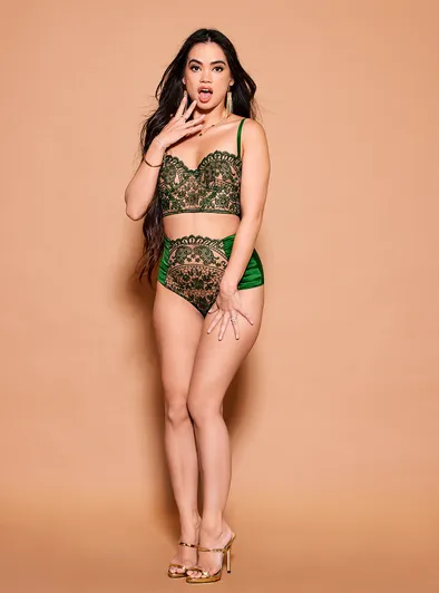 Angelina Moon's Steamy BBC Encounter