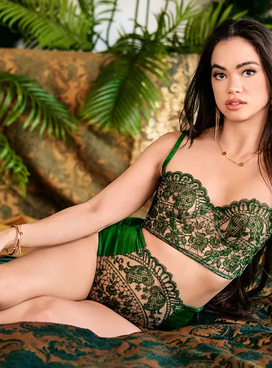 Angelina Moon's Steamy BBC Encounter