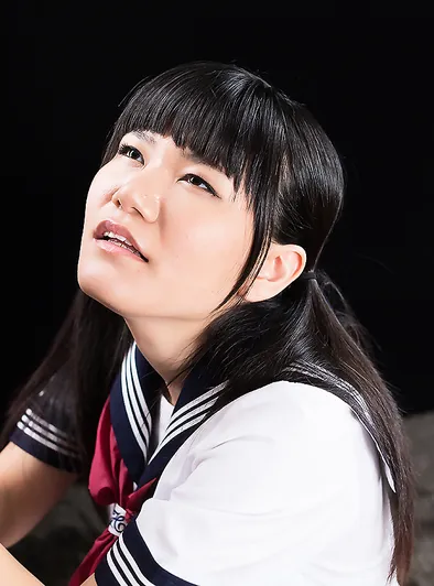 Tsukushi Mamiya’s Schoolgirl Stroke