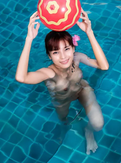 Oopeve's debut at MetArt