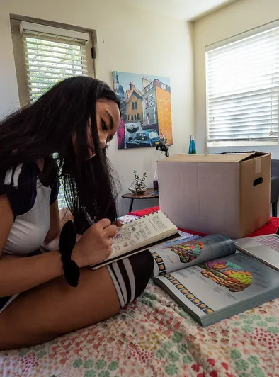 Luna Mills My Science Sexperiment