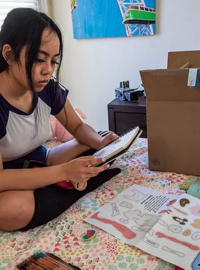 Luna Mills My Science Sexperiment