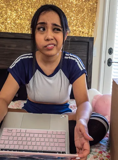 Luna Mills My Science Sexperiment