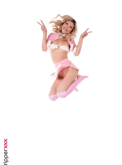 Dolly Orchid's Cute Pink Striptease