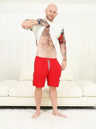 Sakura Lin’s Intense Hussie Pass Debut