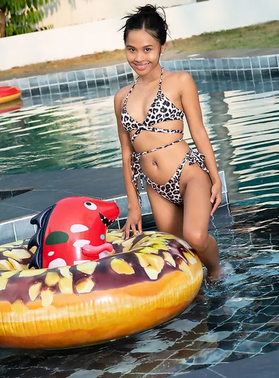 Namy Asian's Wet Pool Playshoot