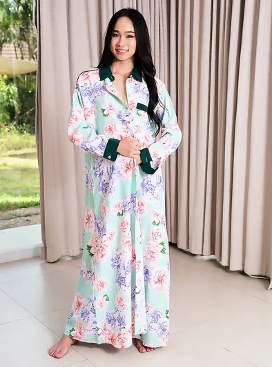 Mayuko Ryuzu Crosses The Line