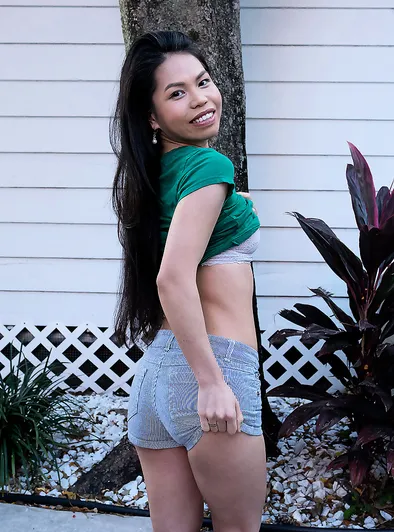 Evie Ling's Wild Vietnamese Vibe