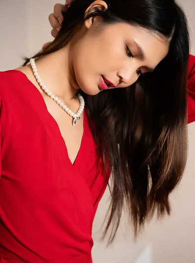 Tan's Hot Striptease to Full Pussy Exposure