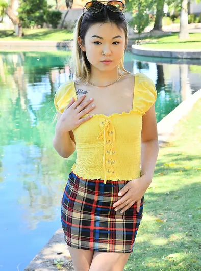 Lulu Chu's Outdoor Pussy Dildo Play