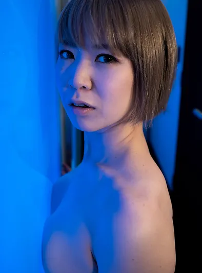 Miku Aida Fingers Her Hairy Pussy on Bed