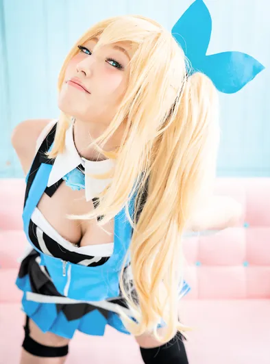 Mizuki's Bunny Cosplay Pussy Flash