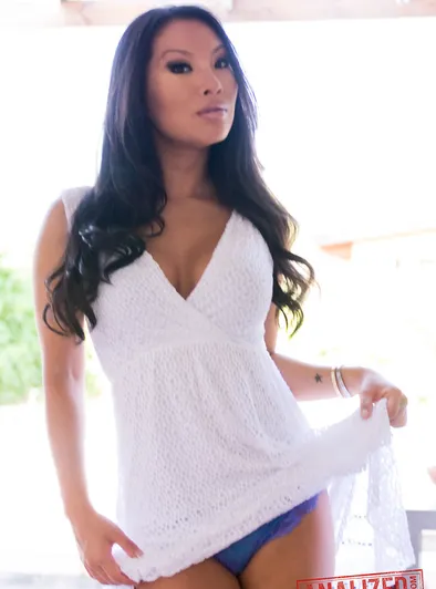 Asa Akira Outdoor Photoshoot and Anal Fuck