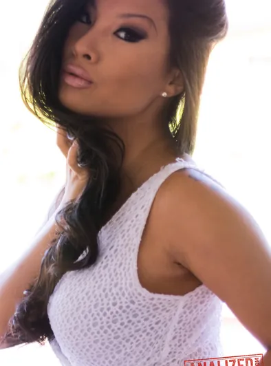 Asa Akira Outdoor Photoshoot and Anal Fuck