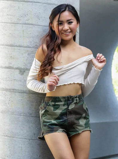 Elle Voneva Nude Outdoor Tease with Hairy Pussy