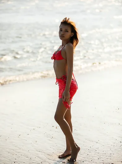 Oopeve Strips Bikini on Beach