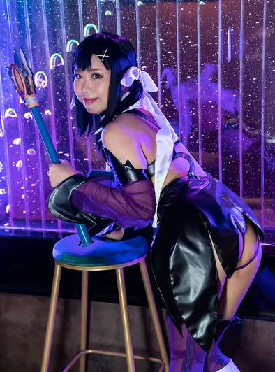 Mayu Sakurai Spreads Her Wet Pussy Cosplay