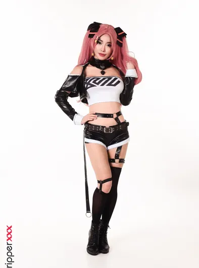 Reina O'hara Cosplay Dildo Fuck
