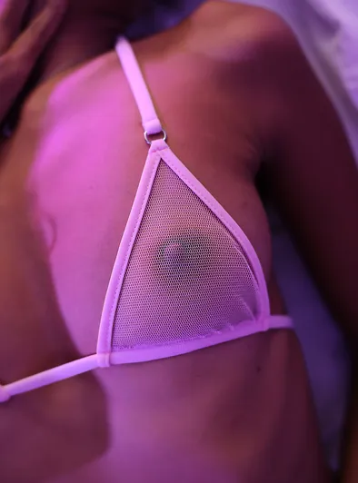 Cookie Teases with Bare Ass in Thong Bikini