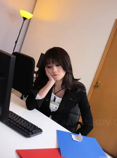 Maki Hojo Fucks Boss Hard In Wild Office Sex