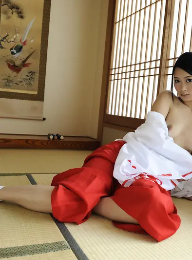 Ako Nishino Teases and Gets Nude In Her Open Kimono