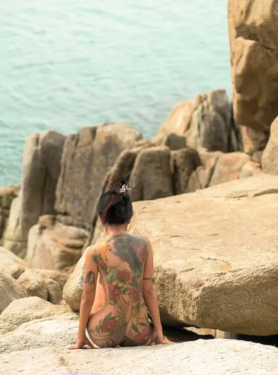 Misu Nude Tease On Tropical Beach Rocks