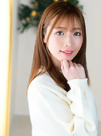 Nozomi Maruyama Teases You With Her Lingerie On Bed