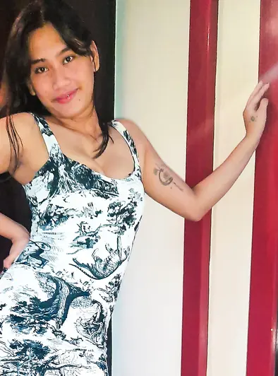Horny Pinay Plays With Her Pink Toy On The Hotel Bed
