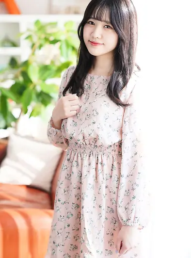 Yuna Mori Gets Soapy And Shows Off Nude