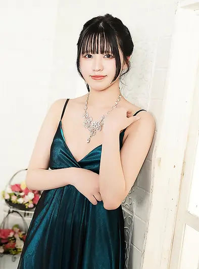 Yuna Mori Gets Soapy And Shows Off Nude