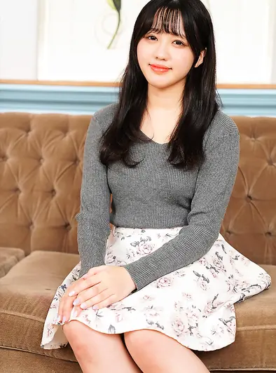 Yuna Mori Hooks Her Nose And Goes Fully Nude