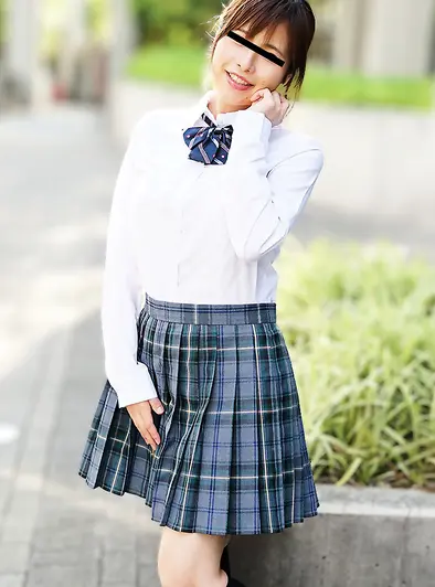 Satomi Uehara Flashes That Schoolgirl Smile Outside