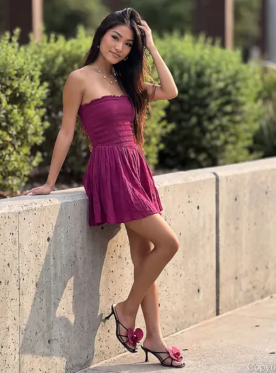 Leilani Voss Flashes And Bends All Over Outside