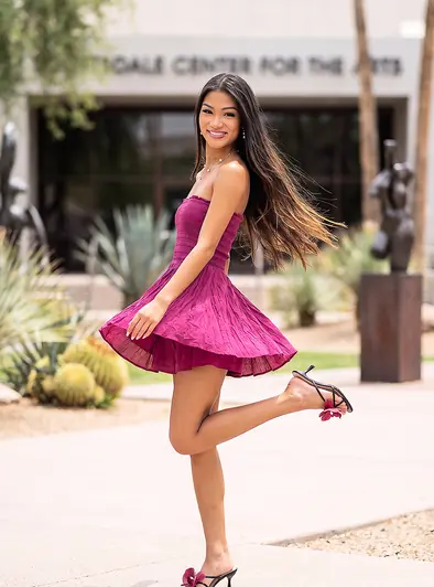 Leilani Voss Flashes And Bends All Over Outside