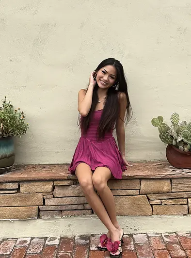 Leilani Voss Flashes And Bends All Over Outside