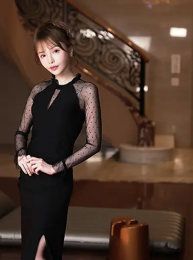 Reona Hironaka Takes Out The Trash And More