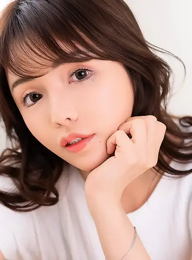 Reona Hironaka Takes Out The Trash And More