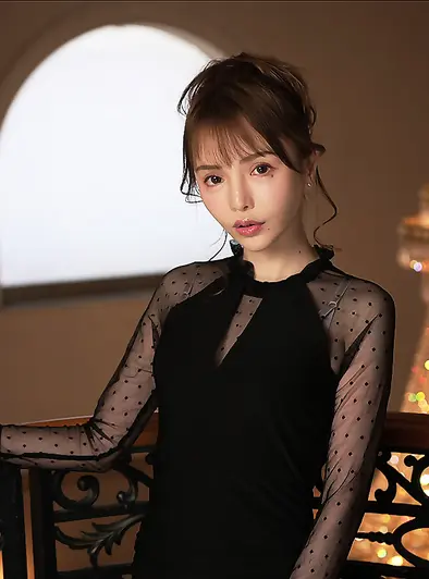 Reona Hironaka Takes Out The Trash And More