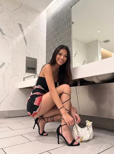 Leilani Voss Flashes And Plays All Over Town