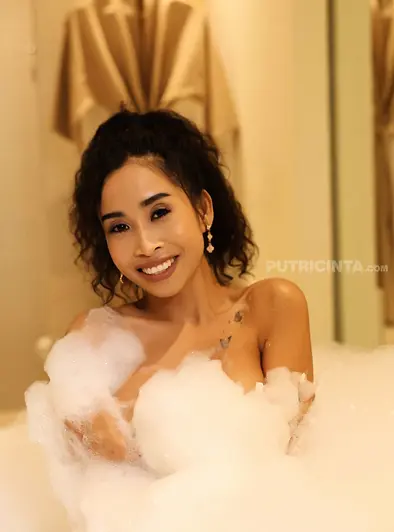 Smile Asia Plays By The Pool Then Jumps In Bubbles