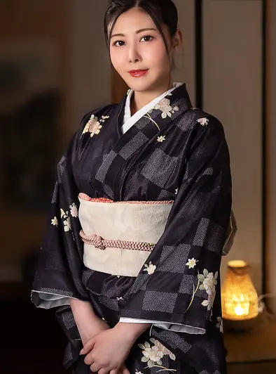 Mirei Imada Turns Up The Heat In Every Outfit