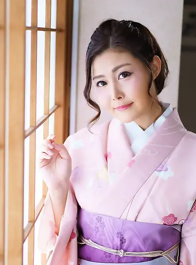 Mirei Imada Turns Up The Heat In Every Outfit