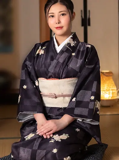 Mirei Imada Turns Up The Heat In Every Outfit