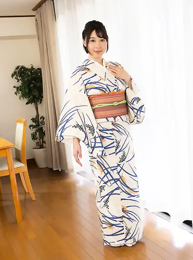 Momoka Ogawa Puts On A Hot Solo Show