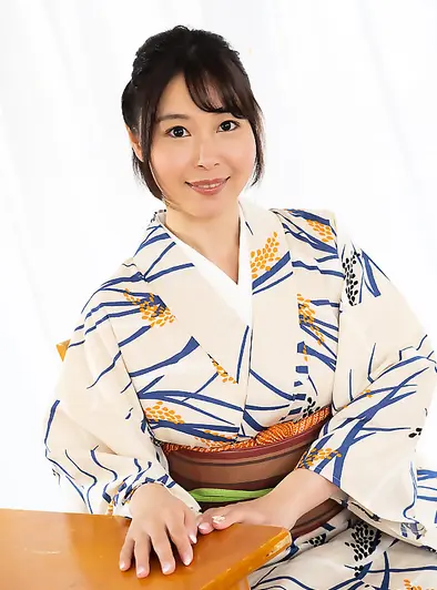 Momoka Ogawa Puts On A Hot Solo Show