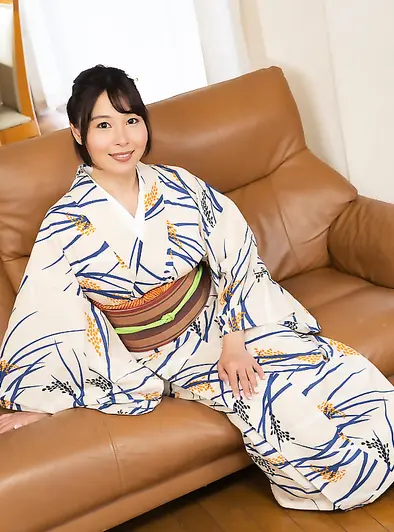 Momoka Ogawa Puts On A Hot Solo Show
