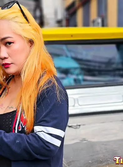 Tattooed Blonde Filipina Gets Down On The Bed