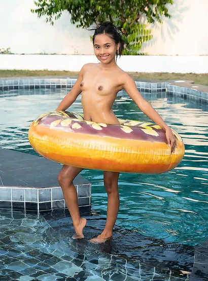 Namy Asian's Wet Pool Playshoot