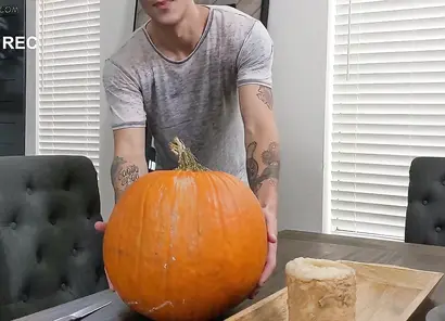 Clara Trinity Busts Stepbro Going Hard On Her Pumpkin